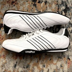 Adidas Goodyear Street Originals Runwht Black Size 14 NEW